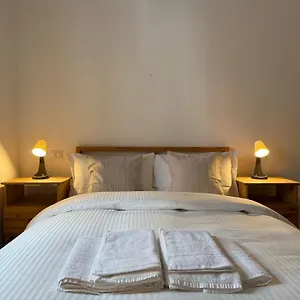 Affittacamere Green Rooms Rome-Rated 8,8 By Guests, Roma